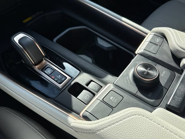 Used 2025 Toyota Grand Highlander AWD Hybrid image 29