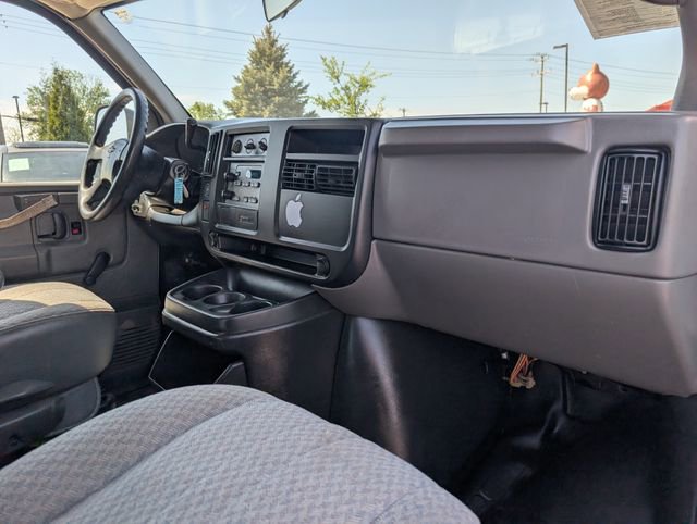 Used 2007 Chevrolet Express 1500 RWD image 19