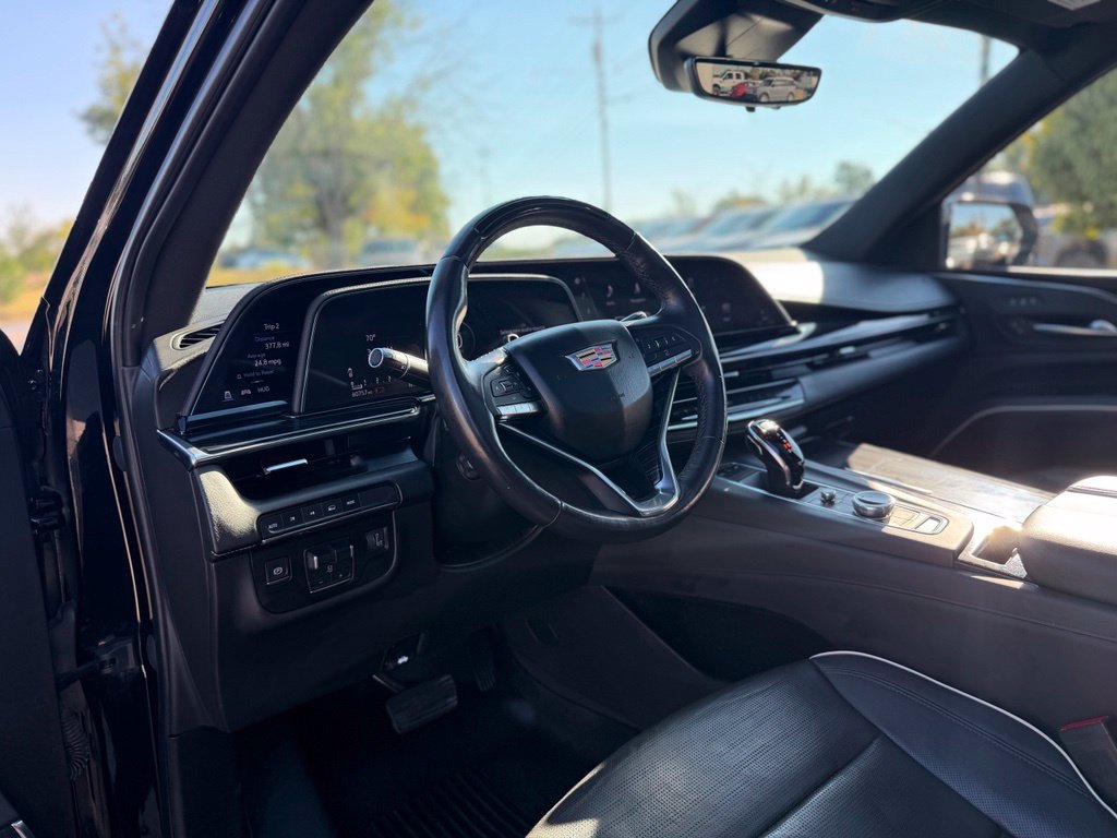 Used 2023 Cadillac Escalade Sport AWD/4WD image 13