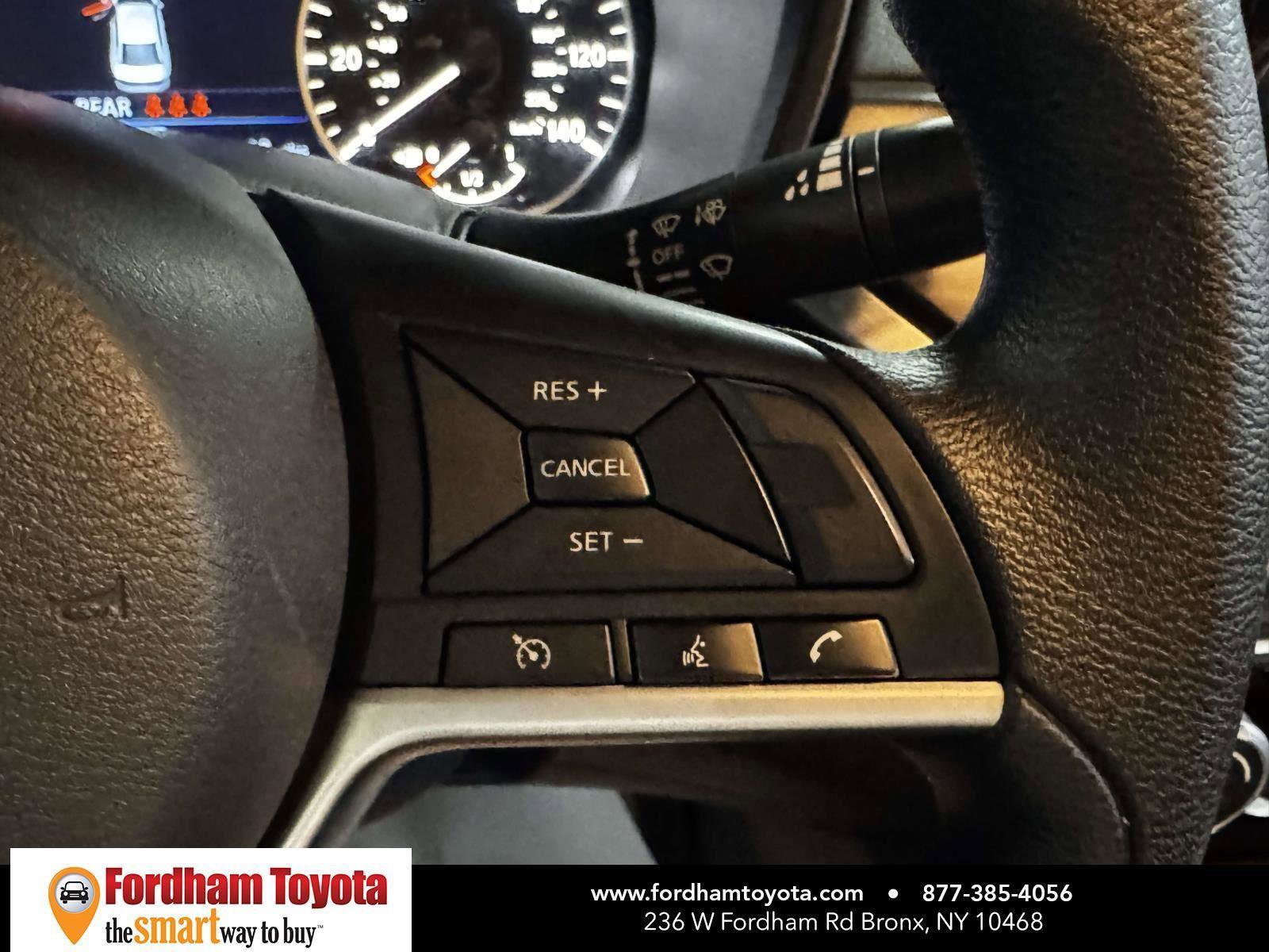 Used 2024 Nissan Altima 2.5 SV FWD image 19