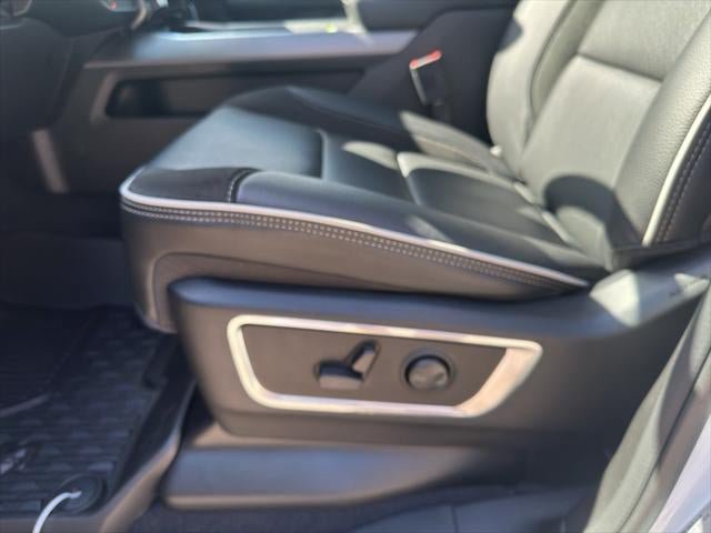 New 2026 RAM 1500 Laramie AWD/4WD image 40