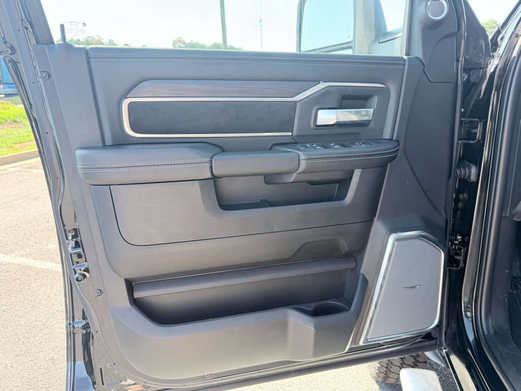 New 2026 RAM 5500 4x4 Crew Cab w/ Laramie Trim Package image 26