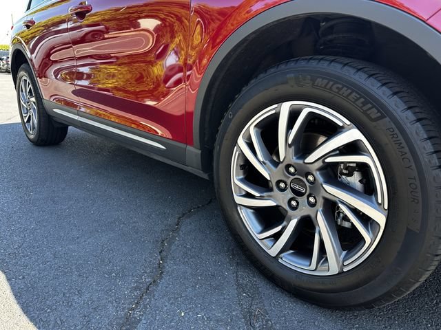 Certified 2023 Lincoln Corsair AWD w/ Equipment Group 101A image 11