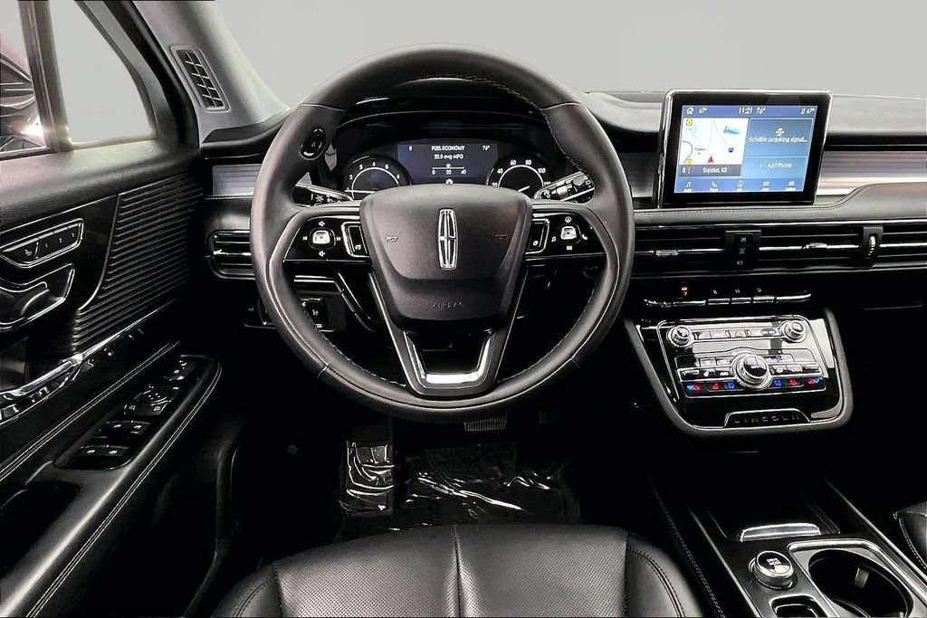 Used 2022 Lincoln Corsair AWD w/ Equipment Group 101A image 5