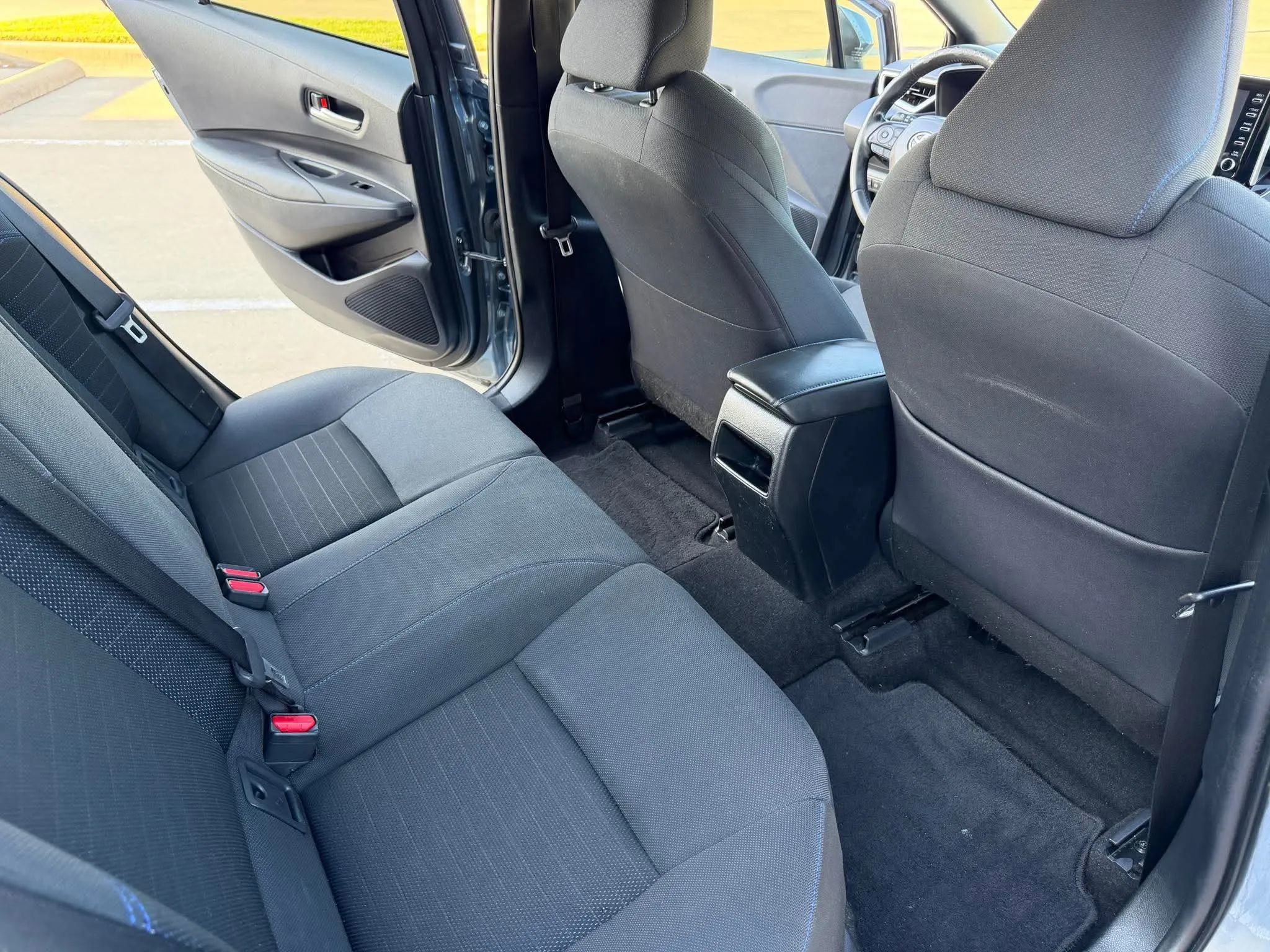 Used 2020 Toyota Corolla SE FWD image 15