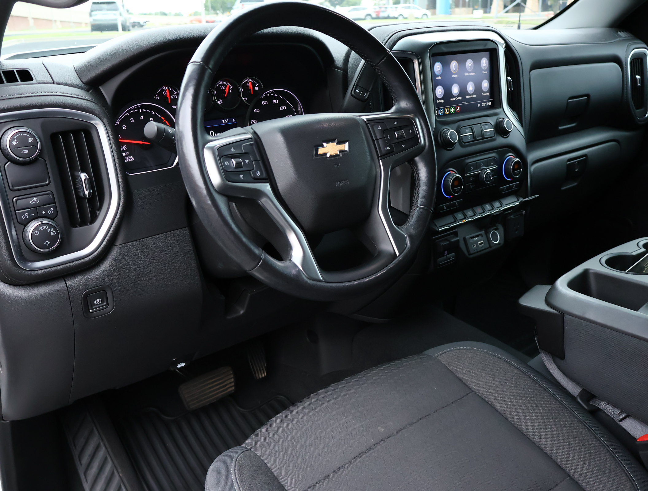 Used 2019 Chevrolet Silverado 1500 LT w/ Texas Edition RWD image 2