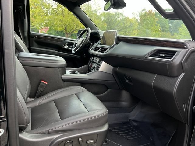 Used 2023 Chevrolet Suburban LT AWD/4WD image 23