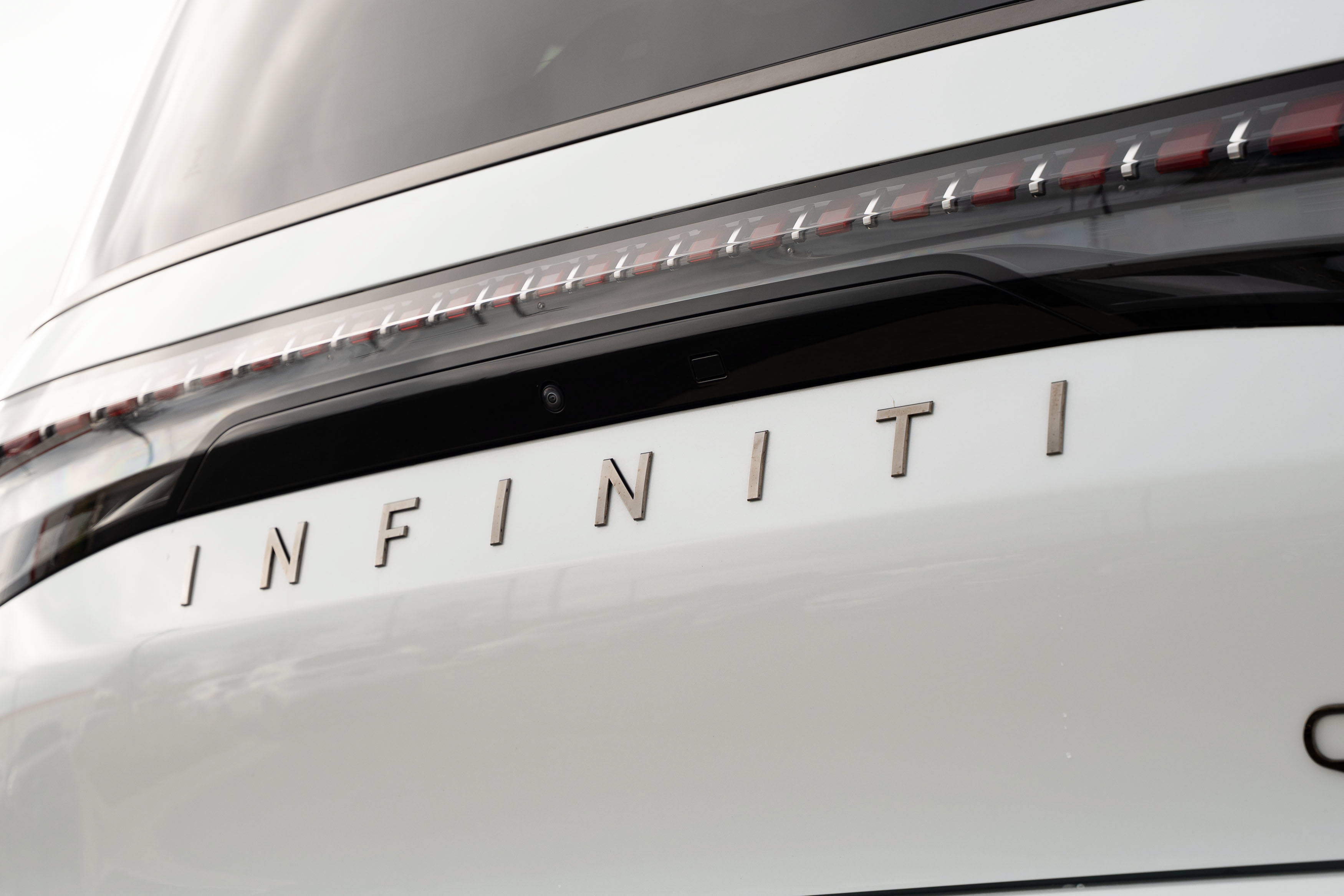 Used 2026 INFINITI QX80 Autograph w/ Premium Cargo Package AWD/4WD image 37