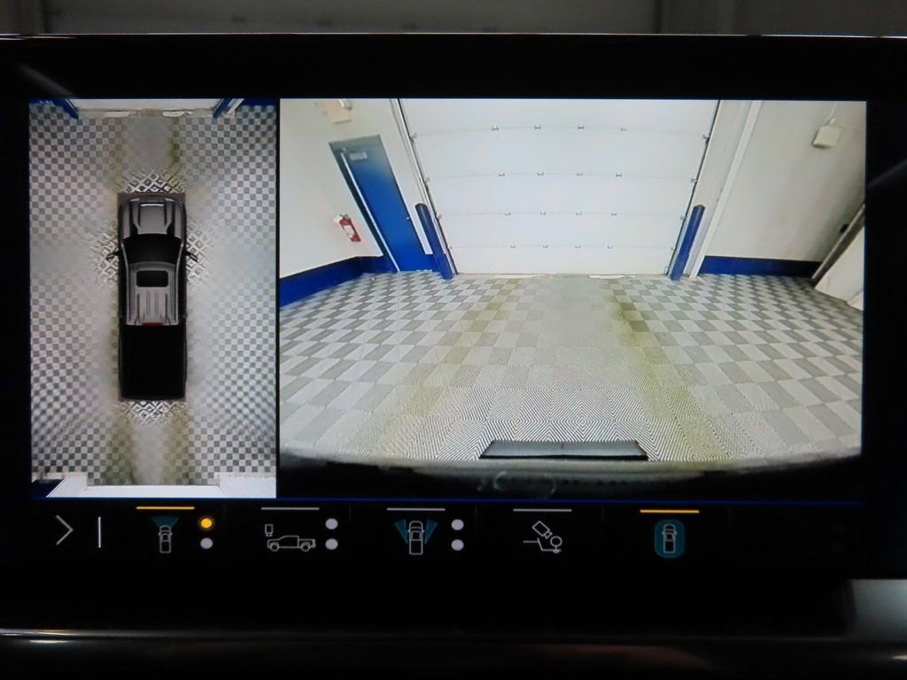 Used 2025 Chevrolet Silverado 2500 LTZ w/ Trail Boss Package image 18