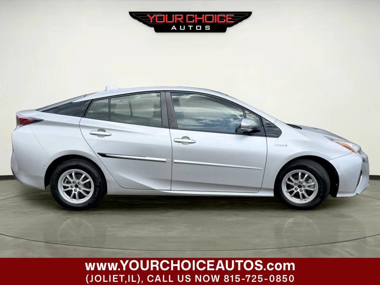 Used 2016 Toyota Prius Four w/ Advanced Technology Package image 8