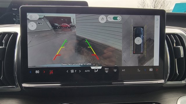 Used 2025 Ford Expedition Max Platinum image 41