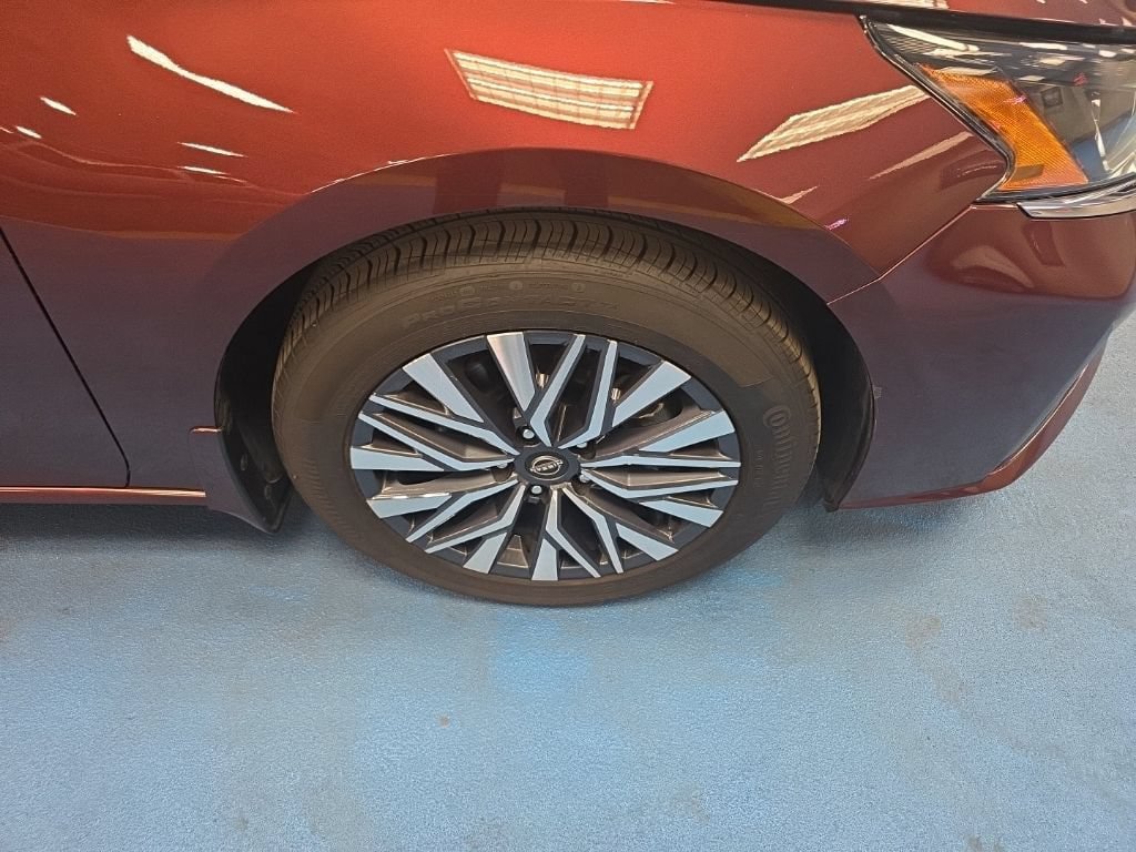 Used 2024 Nissan Altima 2.5 SV FWD image 4