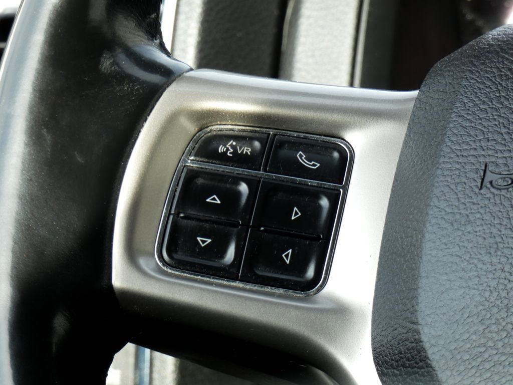 Used 2016 RAM 1500 Laramie w/ Convenience Group AWD/4WD image 15