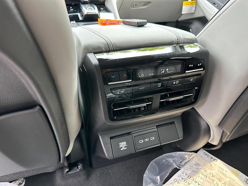 New 2026 Acura MDX w/ Advance Package AWD/4WD image 14