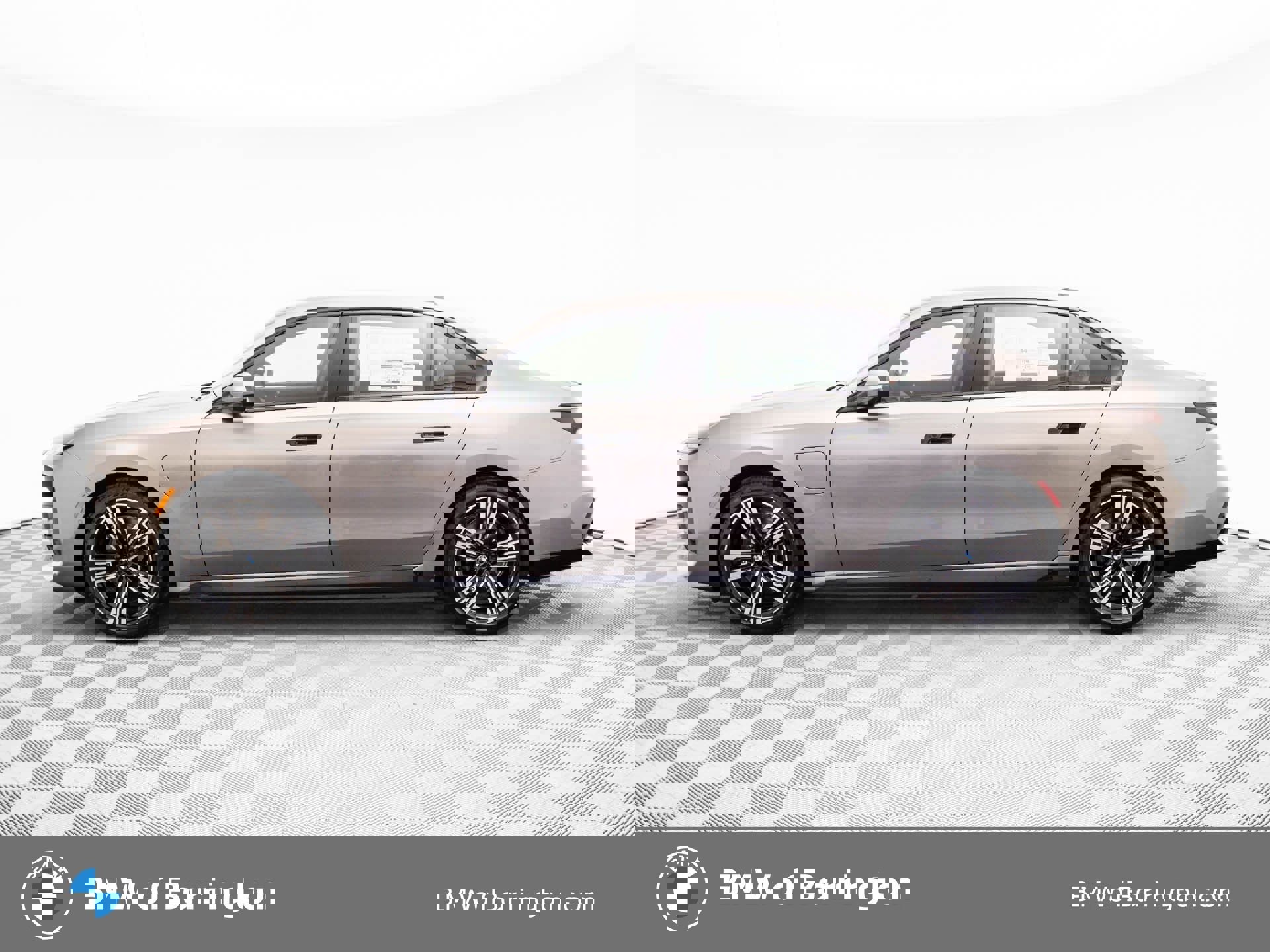 New 2026 BMW 750e xDrive w/ Executive Package video 2