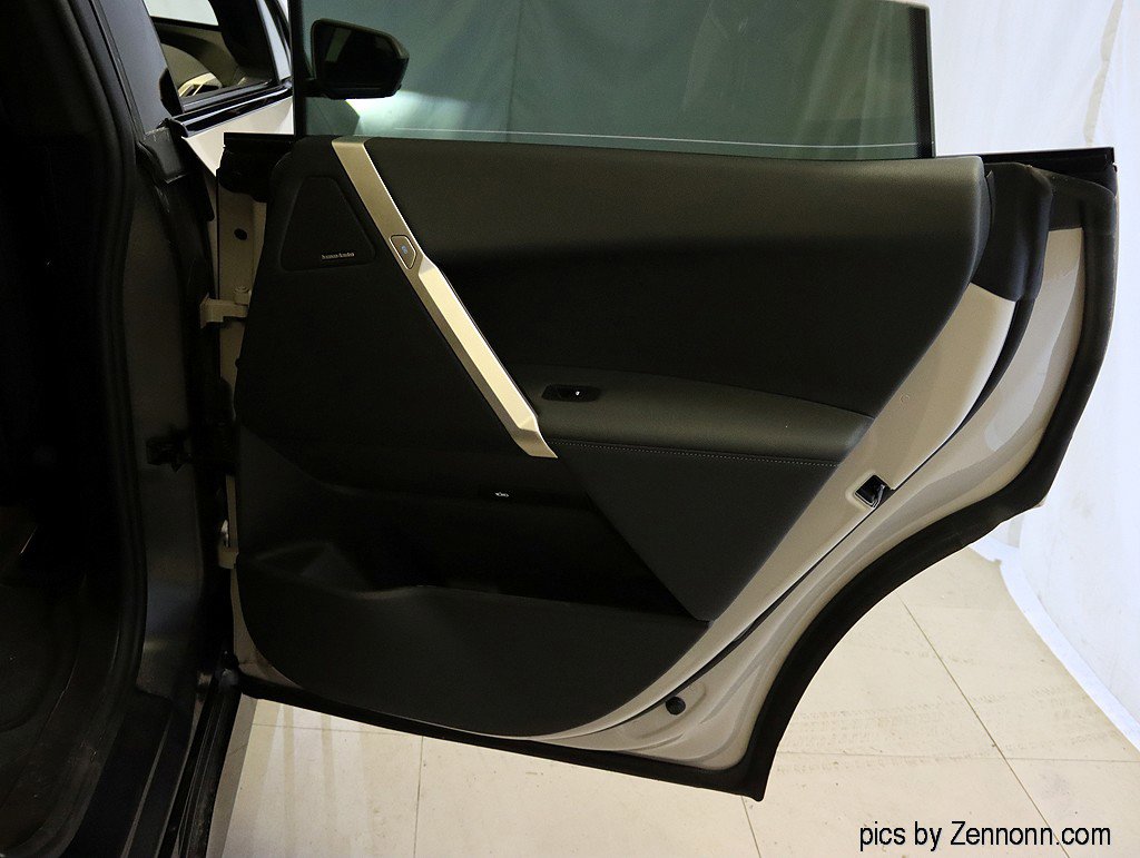 Used 2026 BMW iX xDrive45 w/ Premium Package image 34