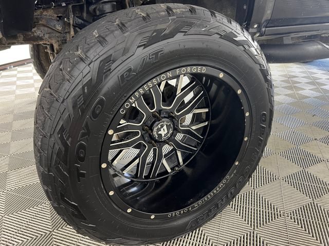 Used 2018 Chevrolet Silverado 1500 LTZ Z71 w/ LTZ Plus Package AWD/4WD image 24