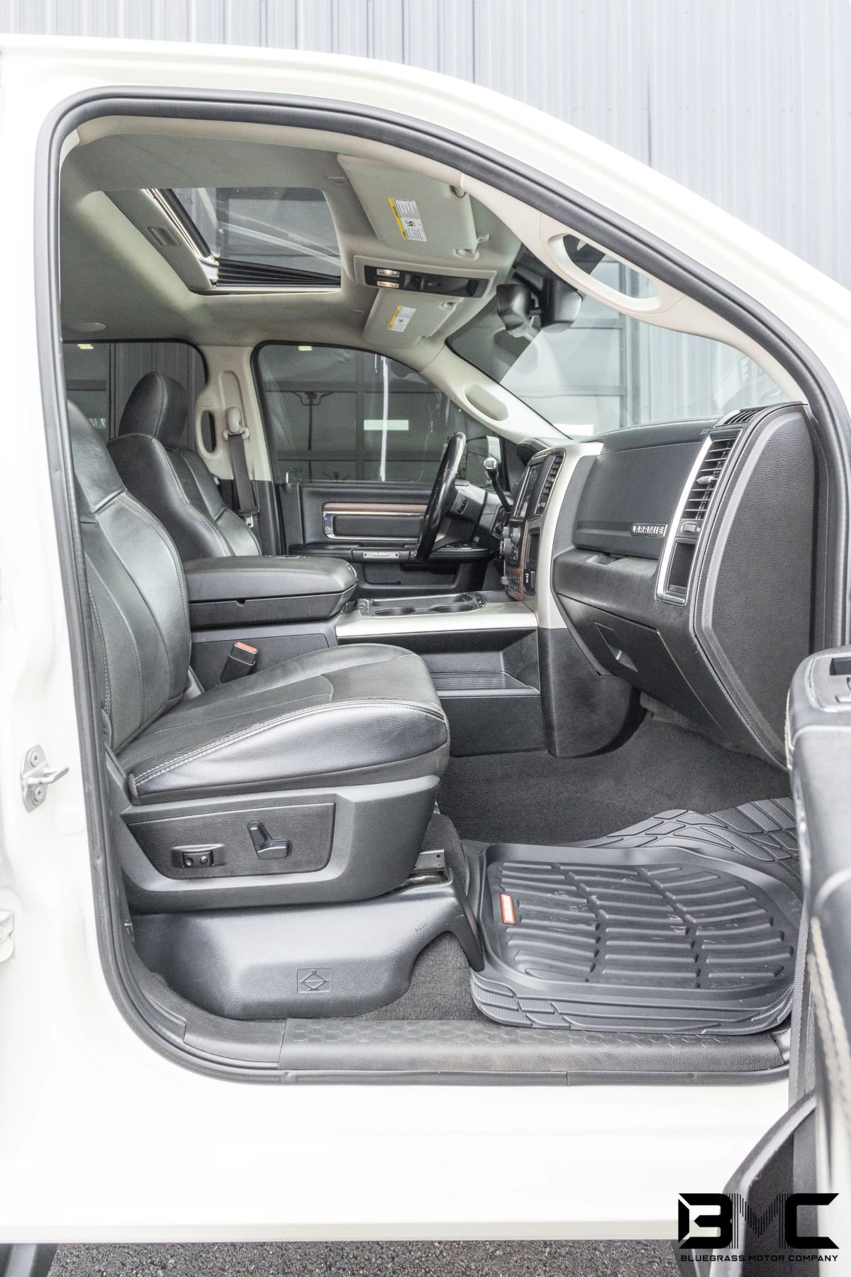 Used 2018 RAM 3500 Laramie image 18