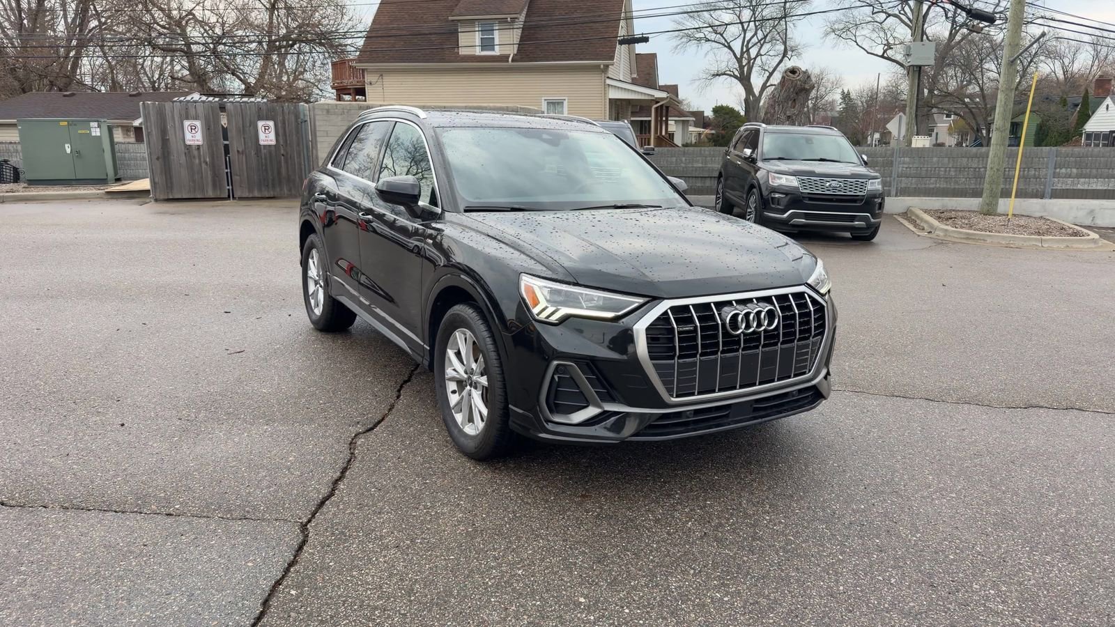 Used 2021 Audi Q3 2.0T Premium Plus w/ Premium Plus Package AWD/4WD image 2