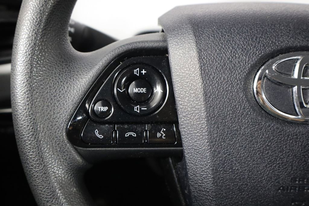 Used 2019 Toyota Prius LE image 10