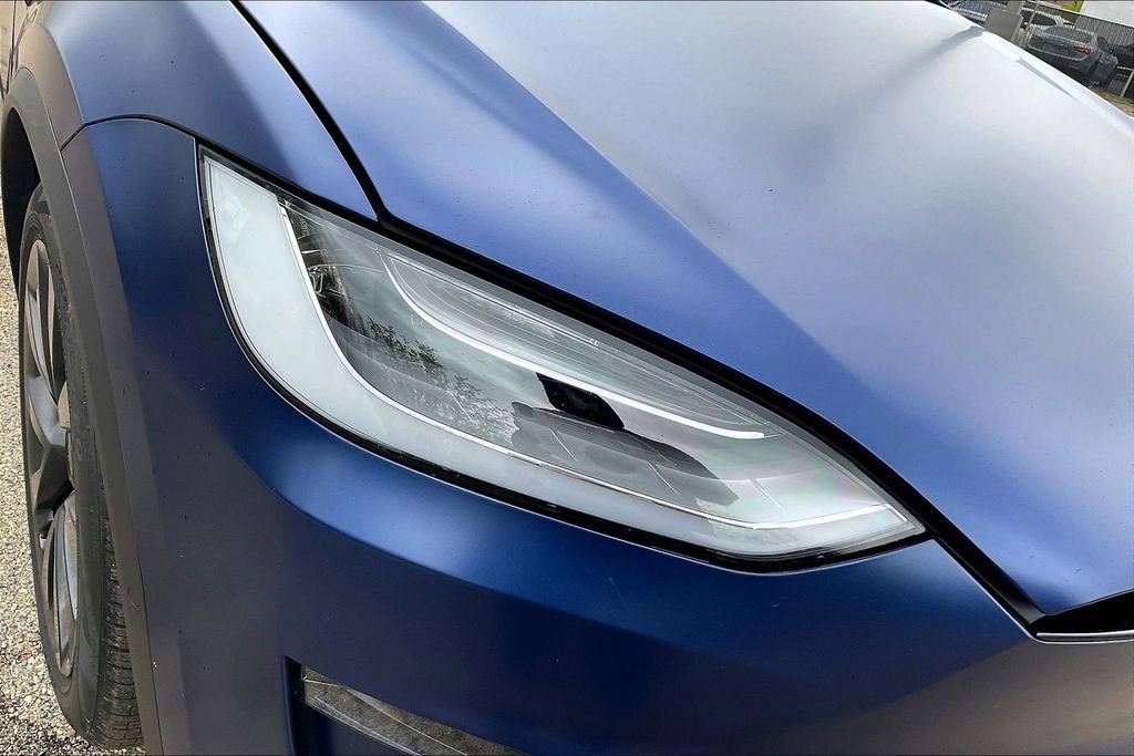 Used 2022 Tesla Model X Plaid image 32