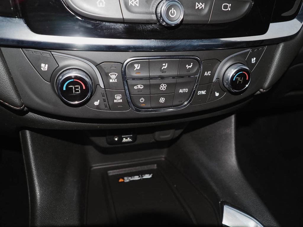 Certified 2023 Chevrolet Traverse High Country image 17