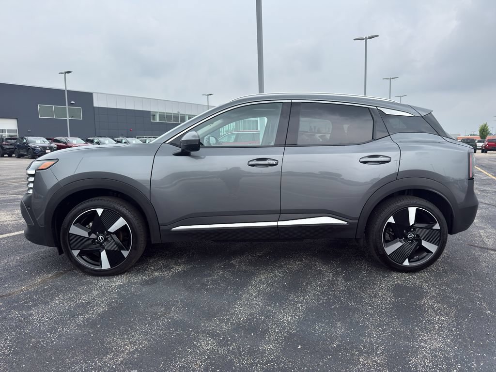 Certified 2025 Nissan Kicks SR w/ SR Premium Package AWD/4WD image 6