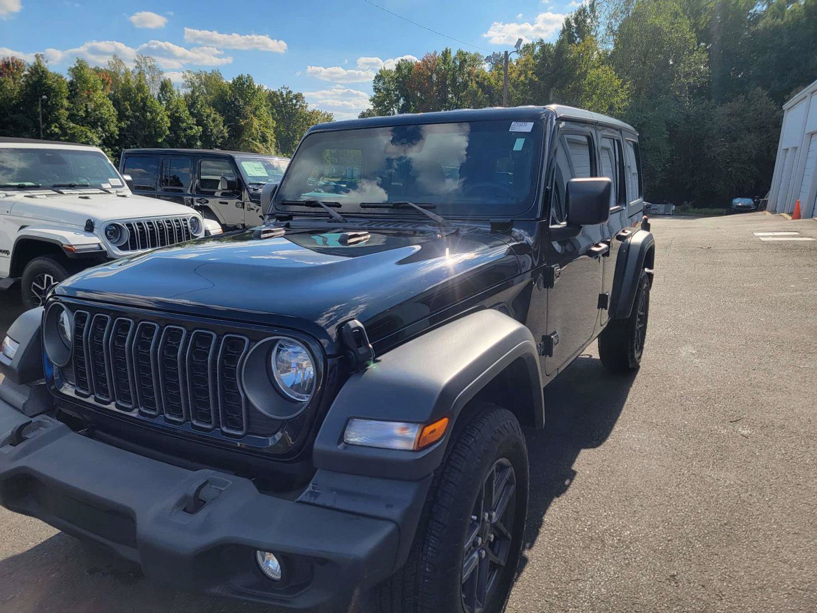 Used 2025 Jeep Wrangler Unlimited Sport