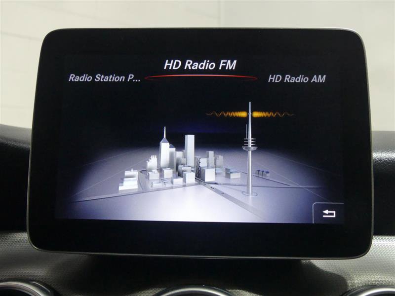 Used 2019 Mercedes-Benz GLA 250 4MATIC image 40