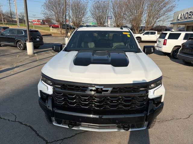 Used 2025 Chevrolet Silverado 1500 ZR2 w/ Technology Package image 9