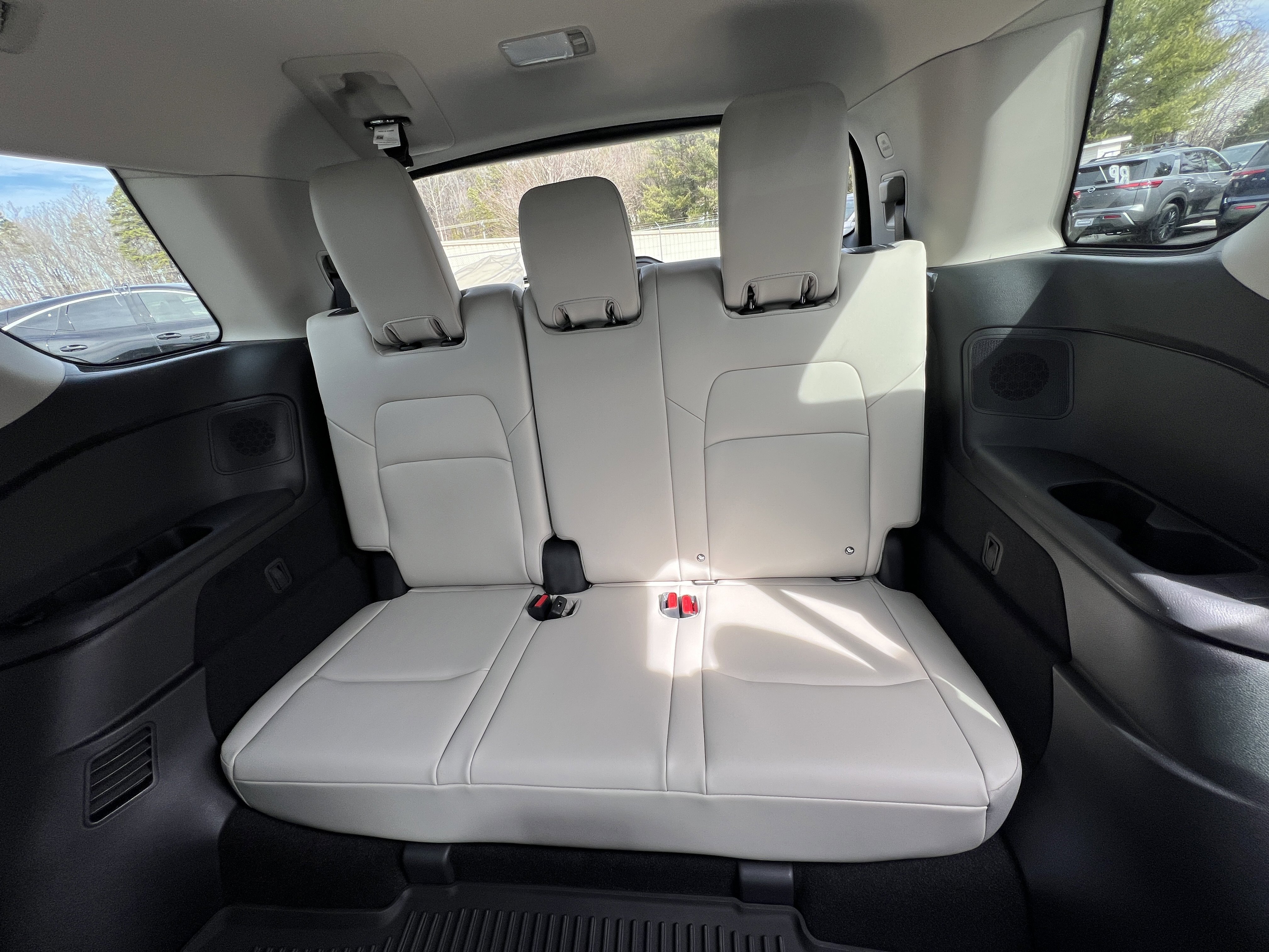 New 2026 Nissan Pathfinder SL image 33