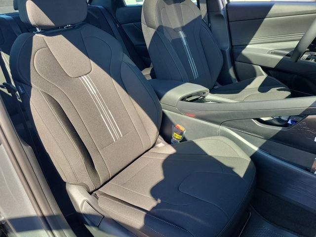 New 2026 Hyundai Elantra SEL Sport Premium image 18