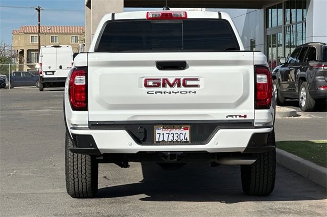 Used 2025 GMC Canyon AT4 image 7