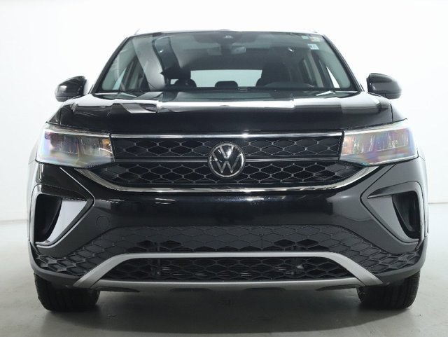 Used 2024 Volkswagen Taos SE image 5