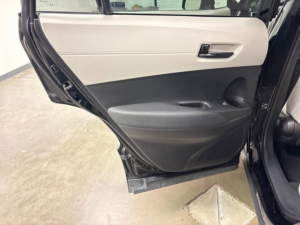 Used 2022 Toyota Corolla Cross LE image 29