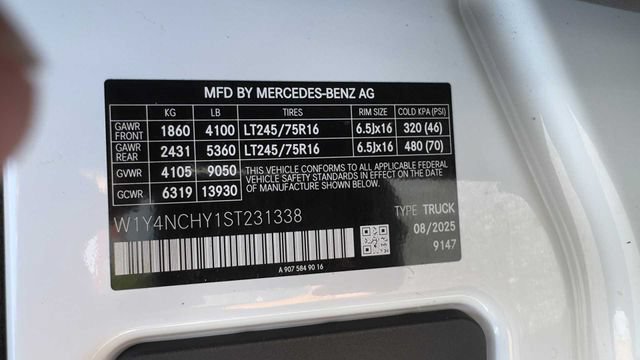 Used 2025 Mercedes-Benz Sprinter 2500 image 31