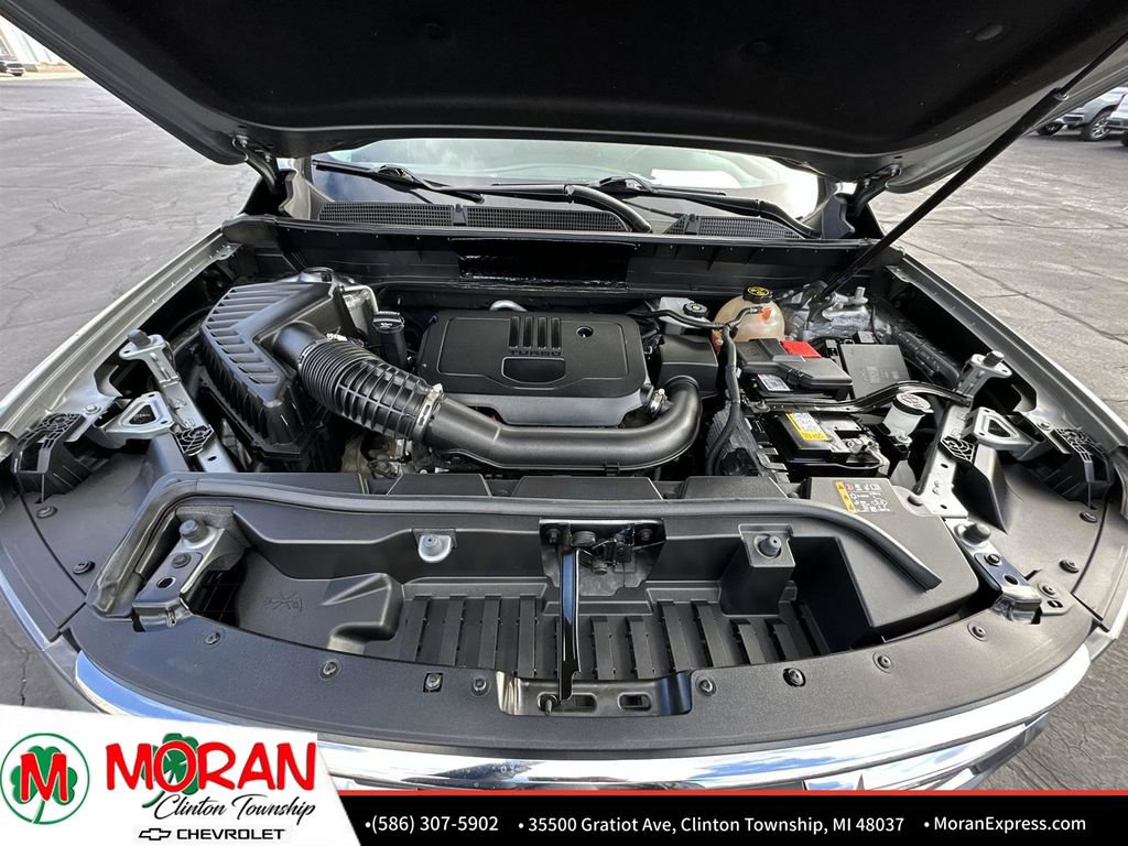 Used 2023 GMC Acadia SLT image 31