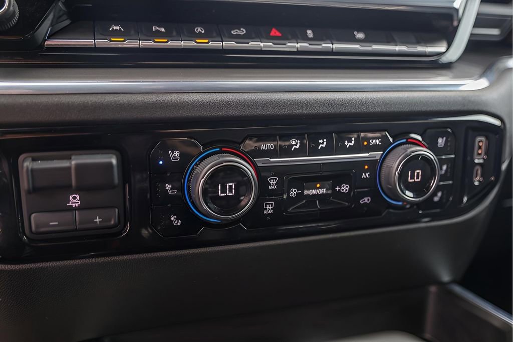 Certified 2023 Chevrolet Silverado 1500 High Country w/ Technology Package image 22