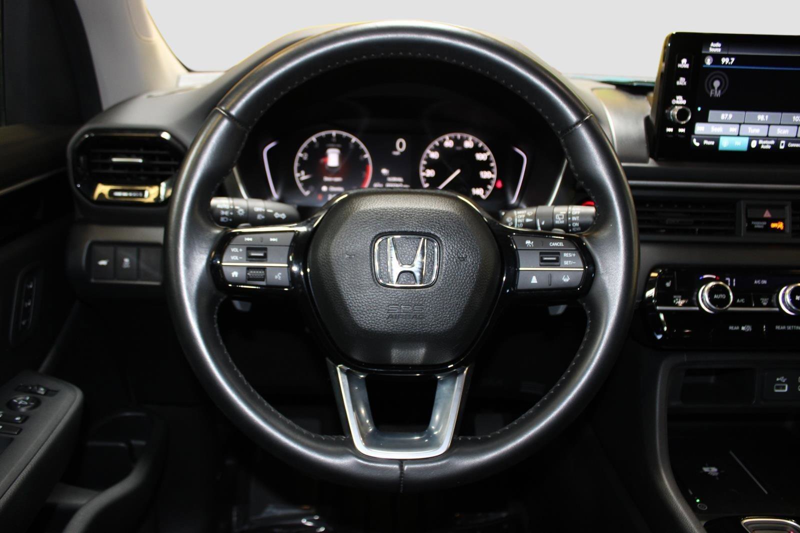 Used 2023 Honda Pilot EX-L image 25