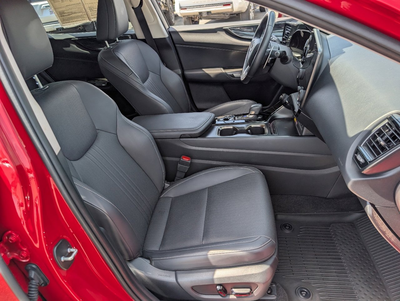 Used 2025 Lexus NX 350h AWD w/ Premium Package image 8