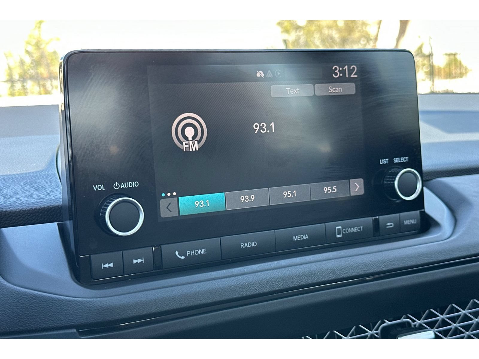 Used 2024 Honda Accord EX image 25
