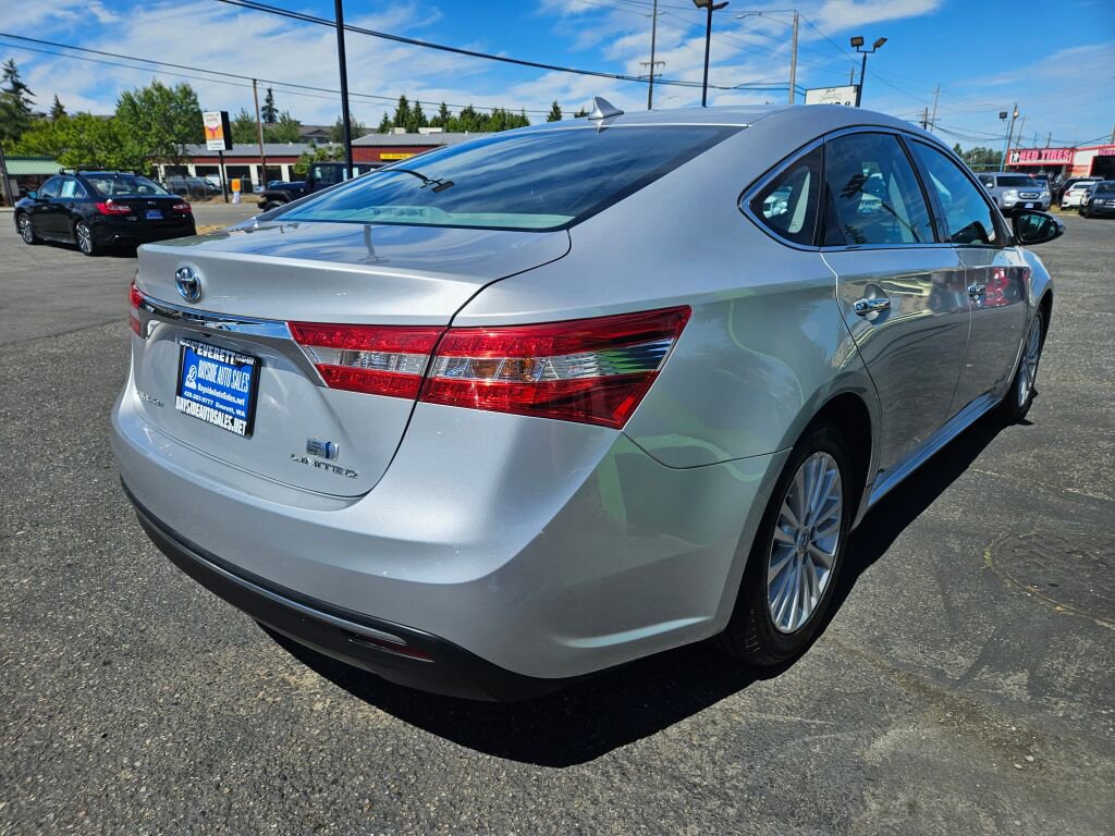 Used 2013 Toyota Avalon Limited image 5