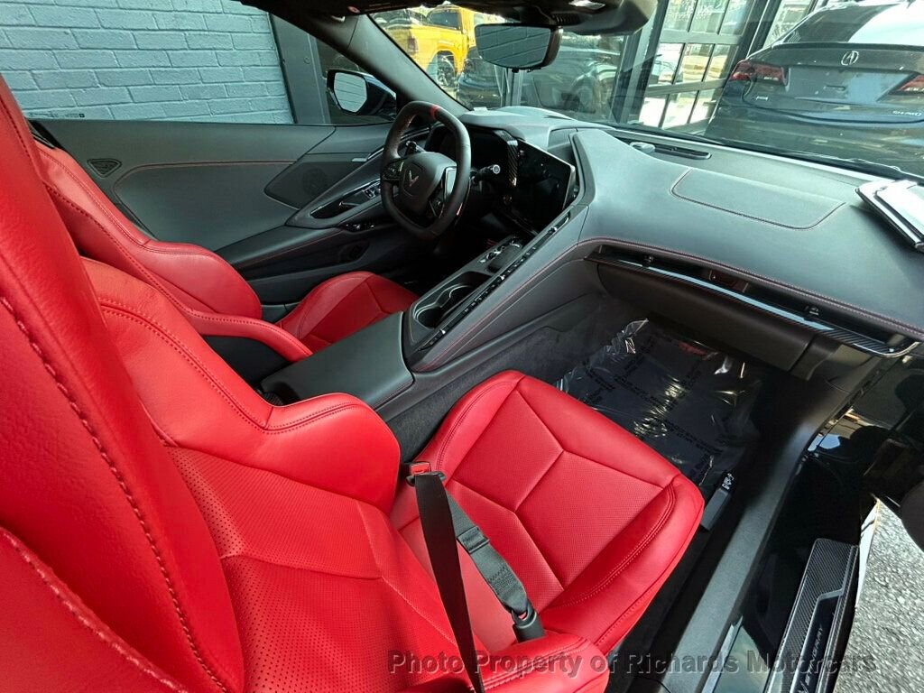 Used 2024 Chevrolet Corvette Stingray Coupe w/ Z51 Performance Package image 24