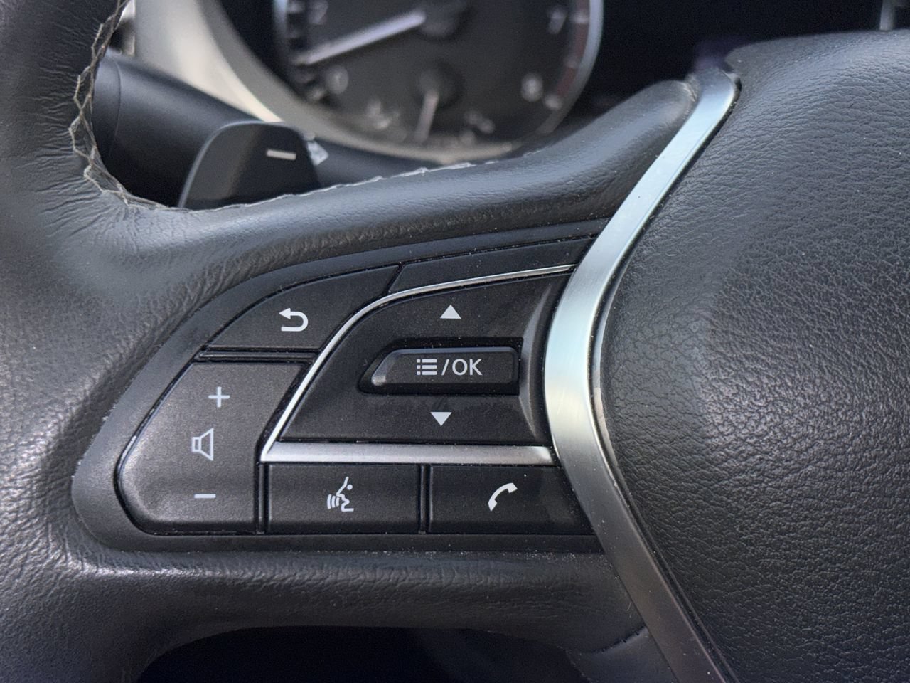 Used 2021 INFINITI QX50 Luxe FWD image 12