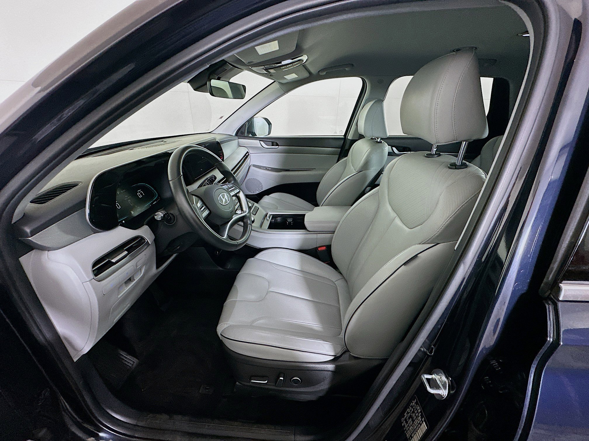 Used 2025 Hyundai Palisade SEL image 13