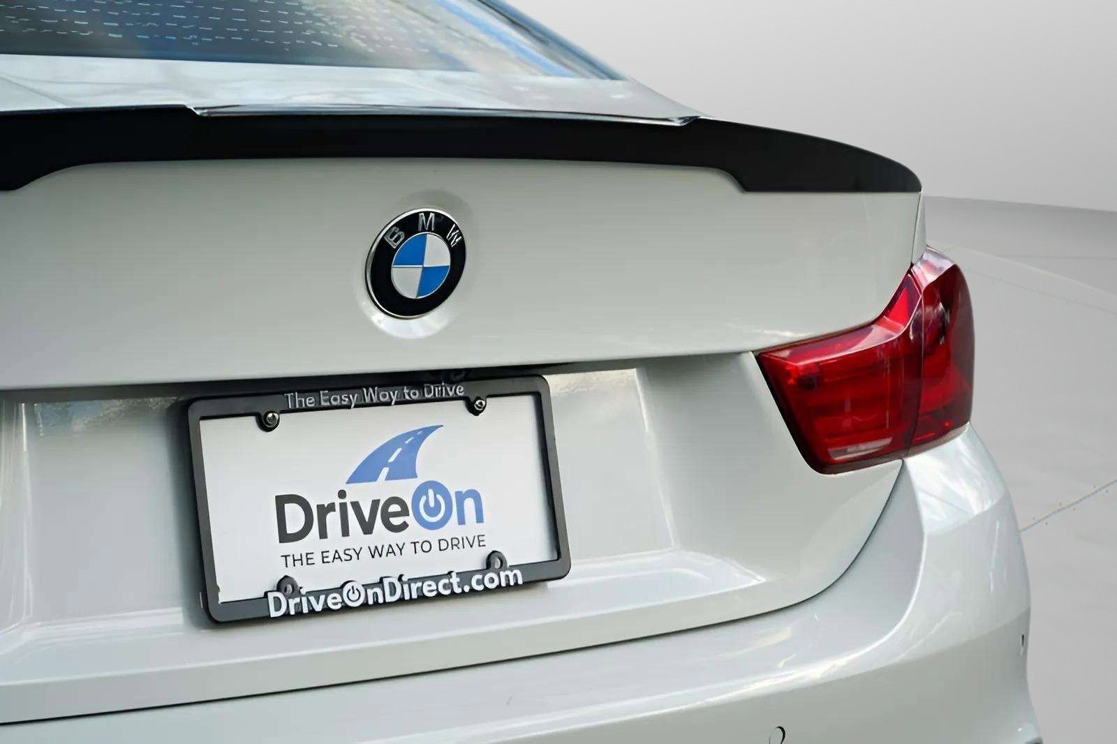 Used 2018 BMW M4 Coupe w/ Competition Package image 27