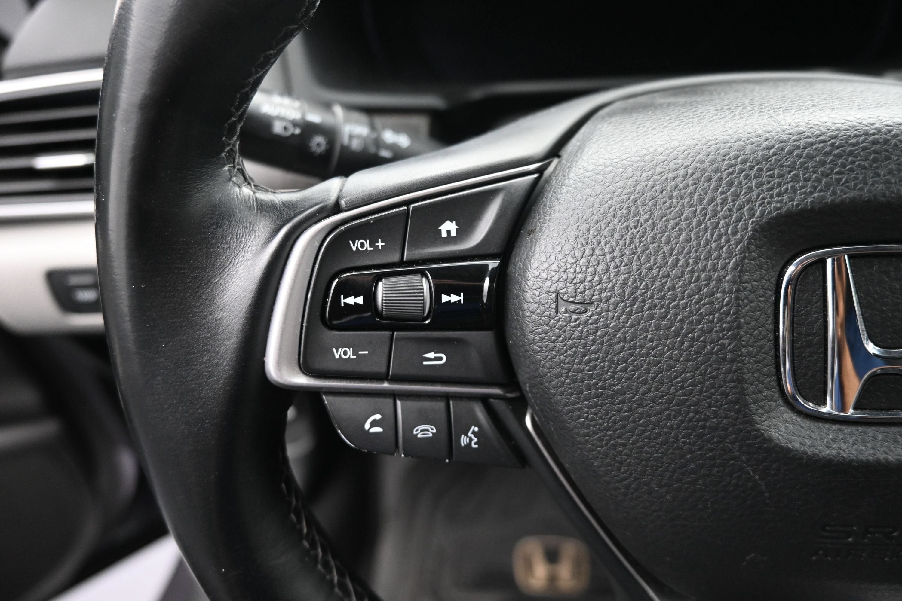 Used 2019 Honda Accord EX-L image 12