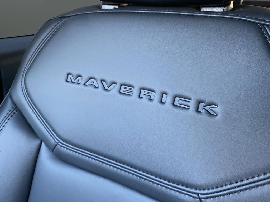 New 2026 Ford Maverick Lariat w/ Black Appearance Package image 27