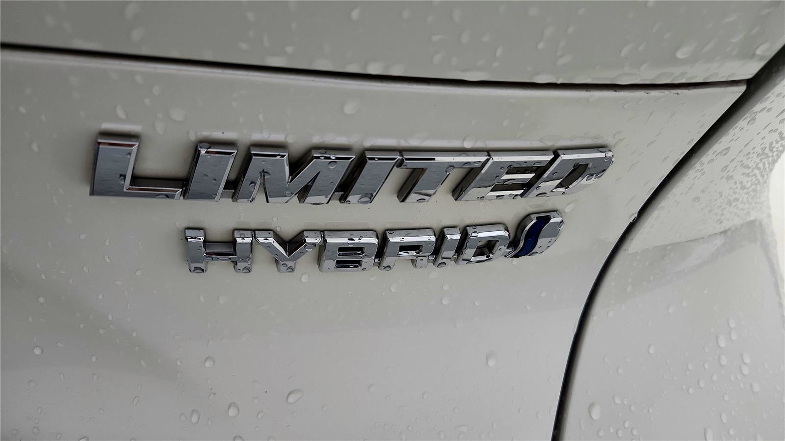 Used 2021 Toyota Venza Limited image 15