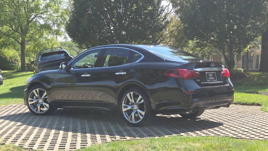 Used 2019 INFINITI Q70 Luxe w/ Sport Package AWD/4WD image 8